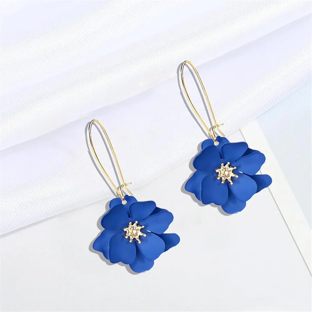 Stylish & Versatile Bohemian Flower Earrings with Matching Necklace Set
